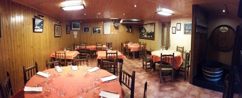 Hotel Sarao Escarrilla Buitenkant foto
