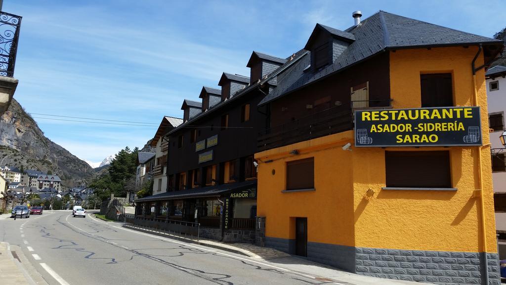 Hotel Sarao Escarrilla Buitenkant foto