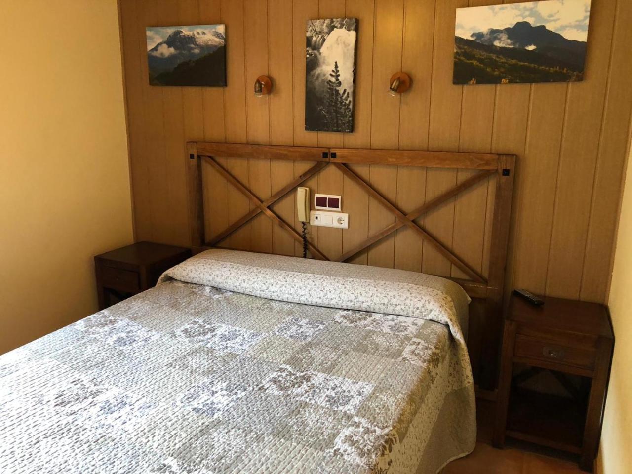 Hotel Sarao Escarrilla Buitenkant foto