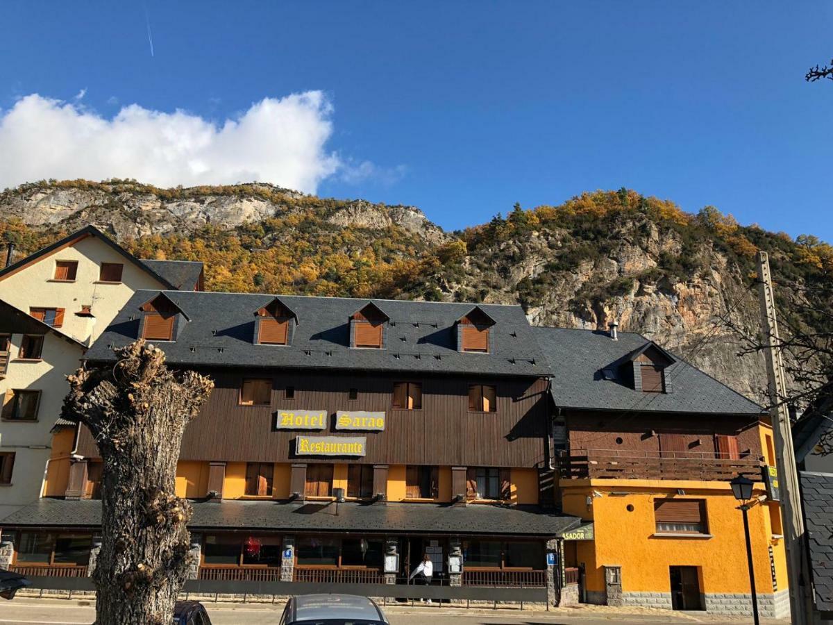 Hotel Sarao Escarrilla Buitenkant foto